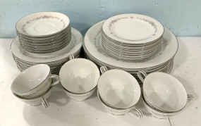 Noritake China Rosepoint China Set