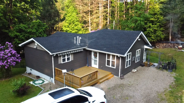 Large Public Auction - Real Estate &amp; Contents