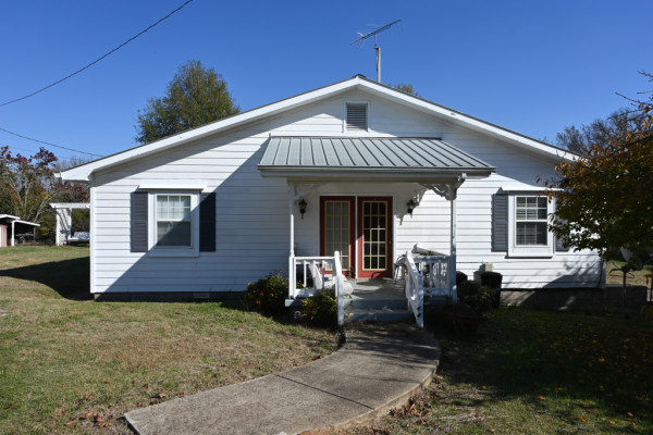 Absolute Auction – Historic Home & 2nd Residence 35.16± Acres & Personal Property!