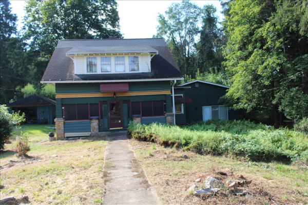 Living Estate Auction