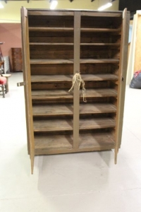 Sale Image for Super Antique Auction Online