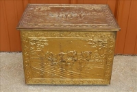 Sale Image for Large Public Auction