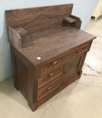 Sale Image for Fine Art, Furniture, Collectibles Online Auction 2020