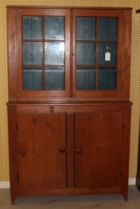 Sale Image for Super Antique Auction Online