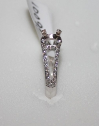 Sale Image for Christmas Jewelry Auction