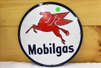 Sale Image for Large Public Auction