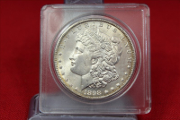 Sale Image for Large Estate Auction