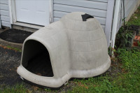 Sale Image for Living Estate Auction