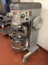 Sale Image for ABSOLUTE ONLINE AUCTION - Surplus Retail Inventory And Kitchen Equipment Online Auction