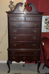 Sale Image for Super Antique Auction Online