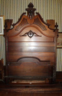 Sale Image for Large Estate Auction