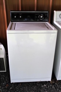 Sale Image for Large Public Auction