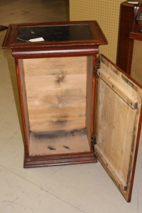 Sale Image for Super Antique Auction Online
