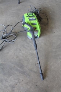 Sale Image for Large Public Auction