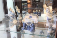 Sale Image for Large Public Auction