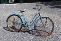 Sale Image for Large Public Auction