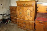Sale Image for Living Estate Auction