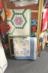 Sale Image for Large Public Auction