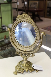 Sale Image for Super Antique Auction Online