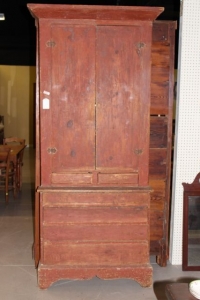 Sale Image for Super Antique Auction Online