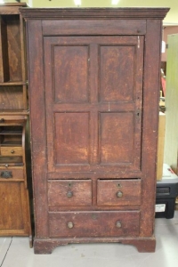 Sale Image for Super Antique Auction Online