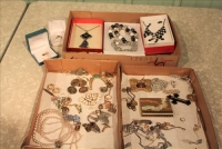 Sale Image for Absolute Real Estate & Contents Auction