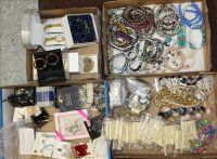 Sale Image for Large Public Auction