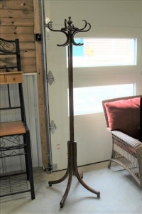 Sale Image for Large Public Auction