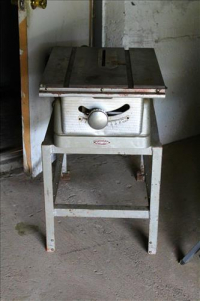 Sale Image for Extra Large Estate Auction