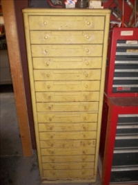 Sale Image for Large Public Auction