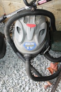 Sale Image for Large Public Auction