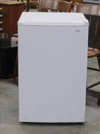 Sale Image for Large Indoor Public Auction