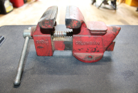 Sale Image for Large Public Auction - Real Estate &amp; Contents