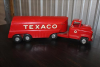 Sale Image for Large Public Auction