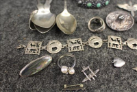 Sale Image for Large Public Auction