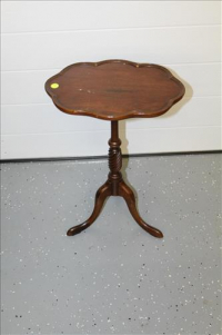 Sale Image for Large Public Auction