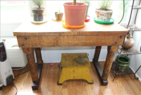 Sale Image for Large Public Auction