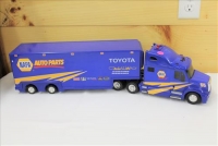 Sale Image for Large Public Auction