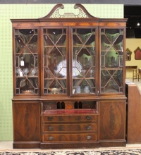 Sale Image for Super Antique Auction Online