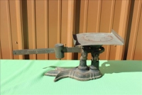 Sale Image for Large Public Auction