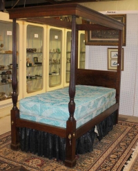Sale Image for Twin Teaster Bed