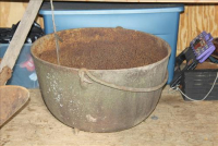 Sale Image for Large Public Auction