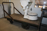 Sale Image for Large Public Auction