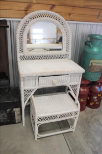 Sale Image for Large Public Auction