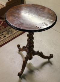 Sale Image for Super Antique Auction Online