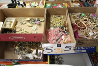 Sale Image for Large Public Auction