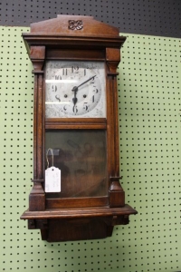 Sale Image for Super Antique Auction Online