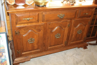 Sale Image for Large Public Auction