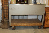 Sale Image for Large Public Auction