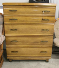 Sale Image for Large Public Auction